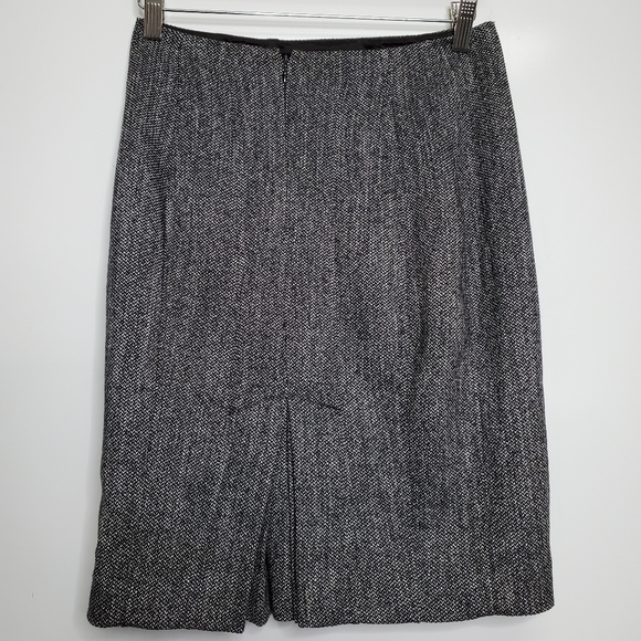 EXPRESS Black Tweed Texturd Pleat Pencil Skirt Size 2 - Picture 3 of 8